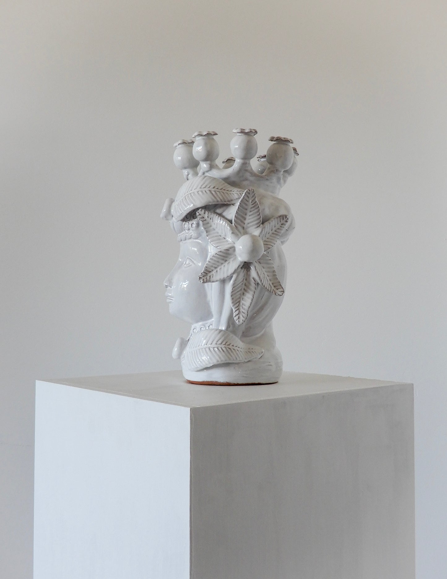 Testa Di Moro White (Large)