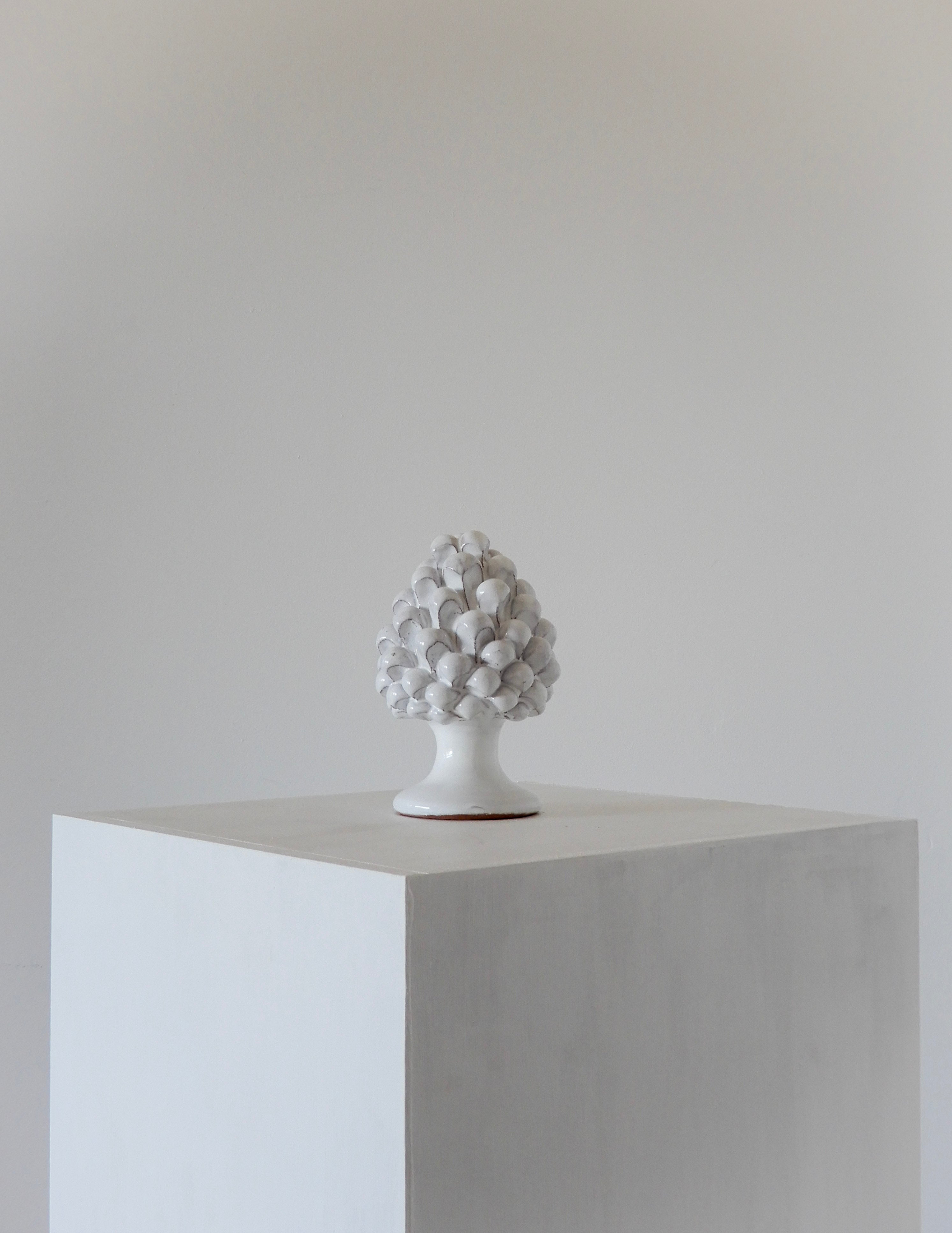 Pigna White (Small)