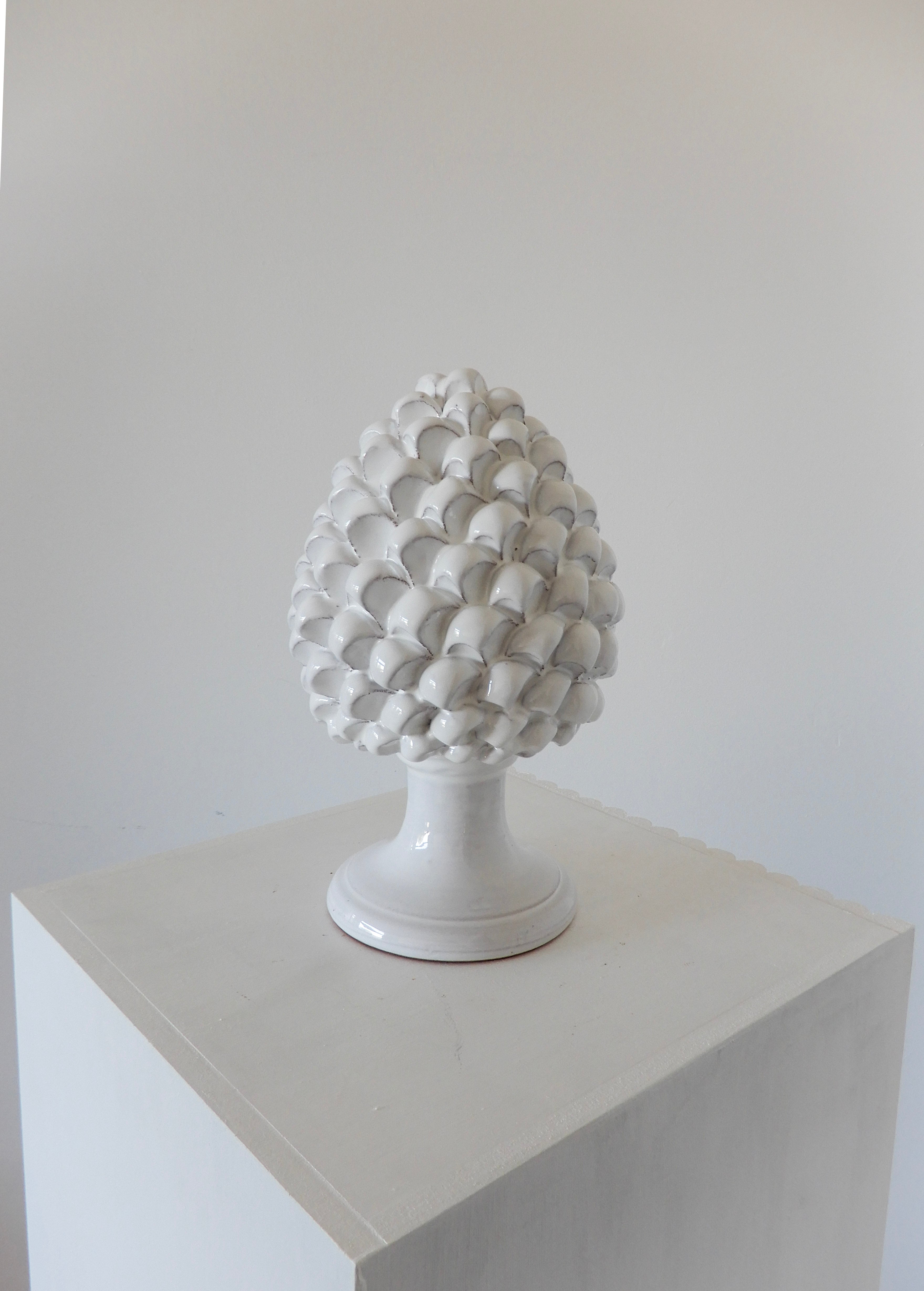Pigna White (Medium)