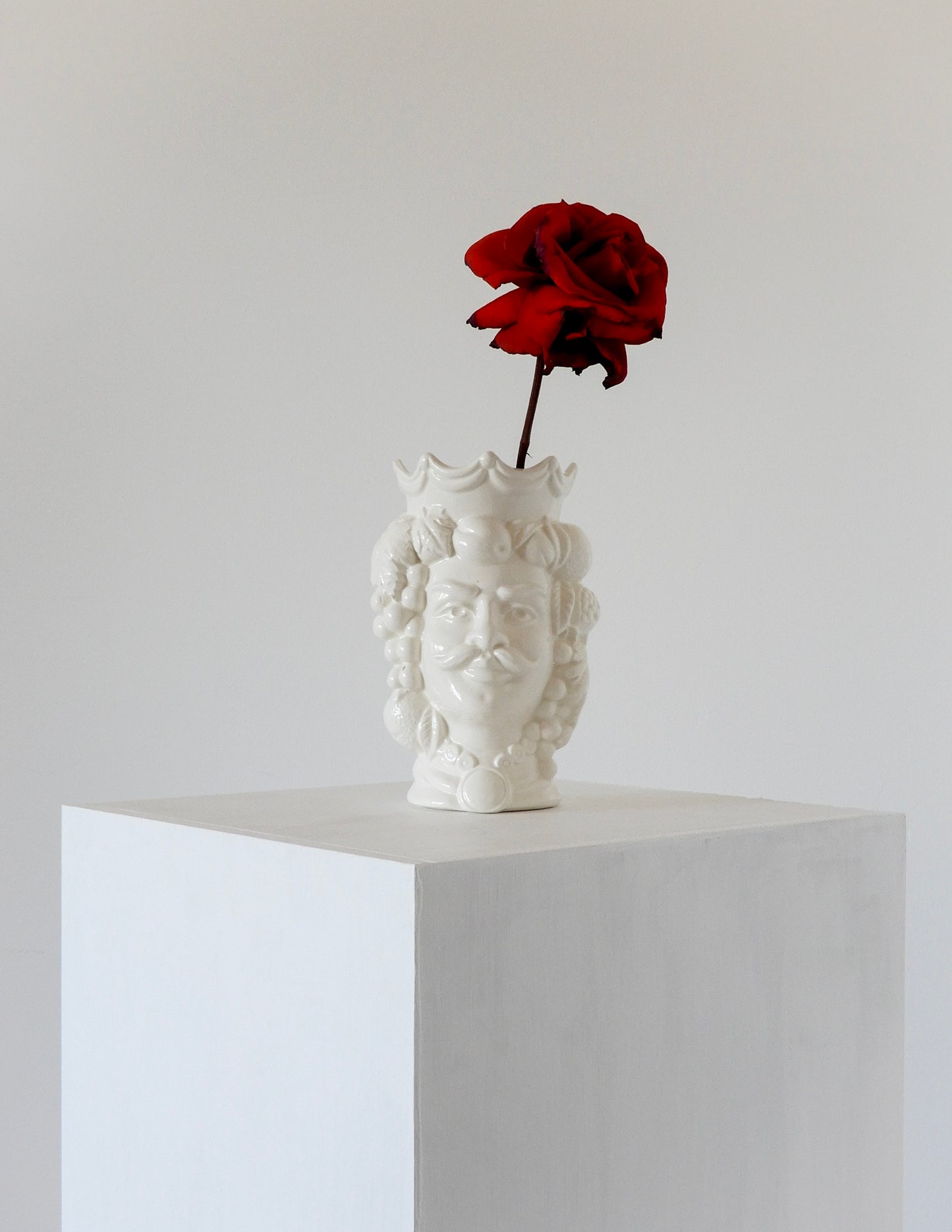 Testa Di Moro White (Small)