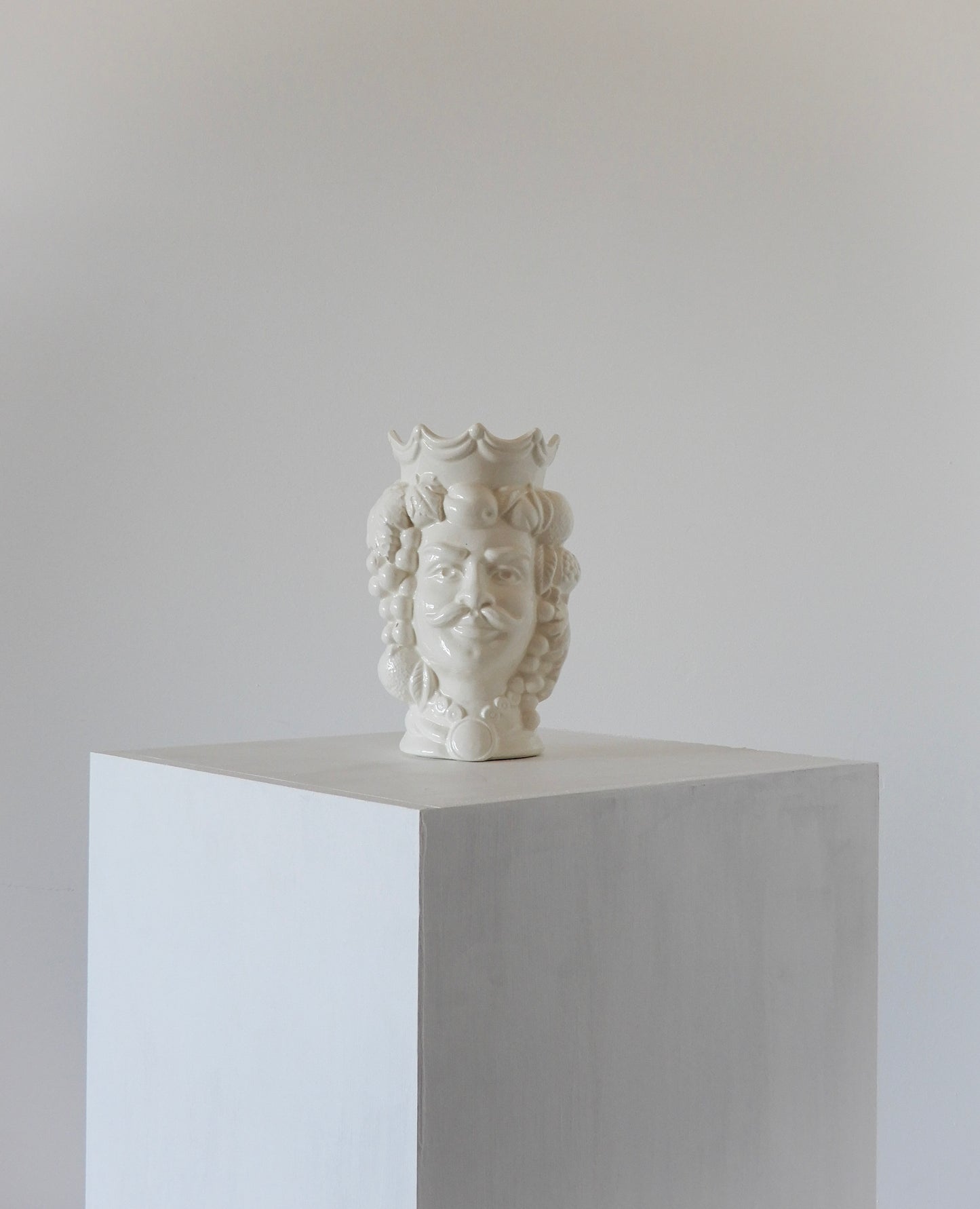 Testa Di Moro White (Small)