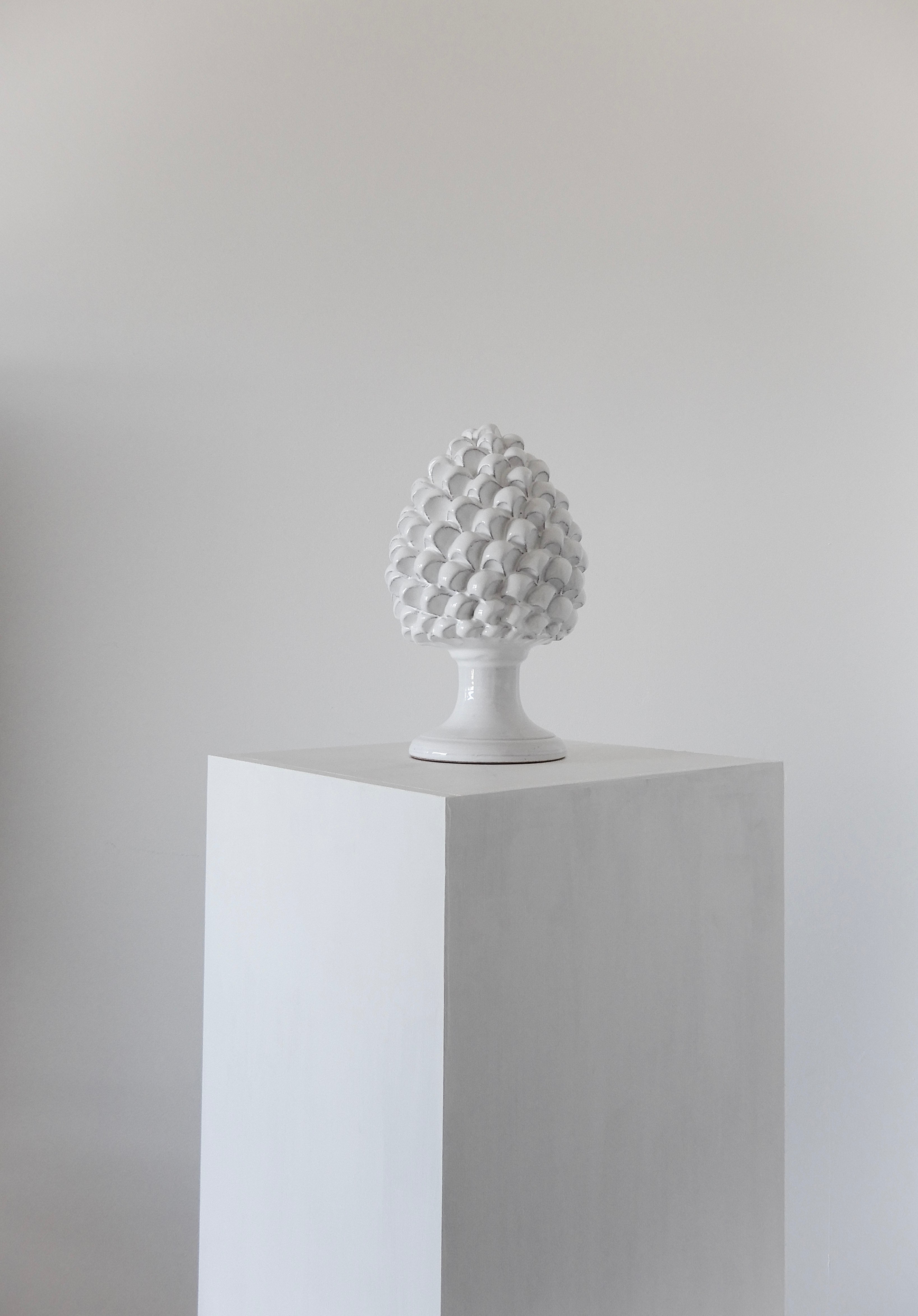 Pigna White (Medium)