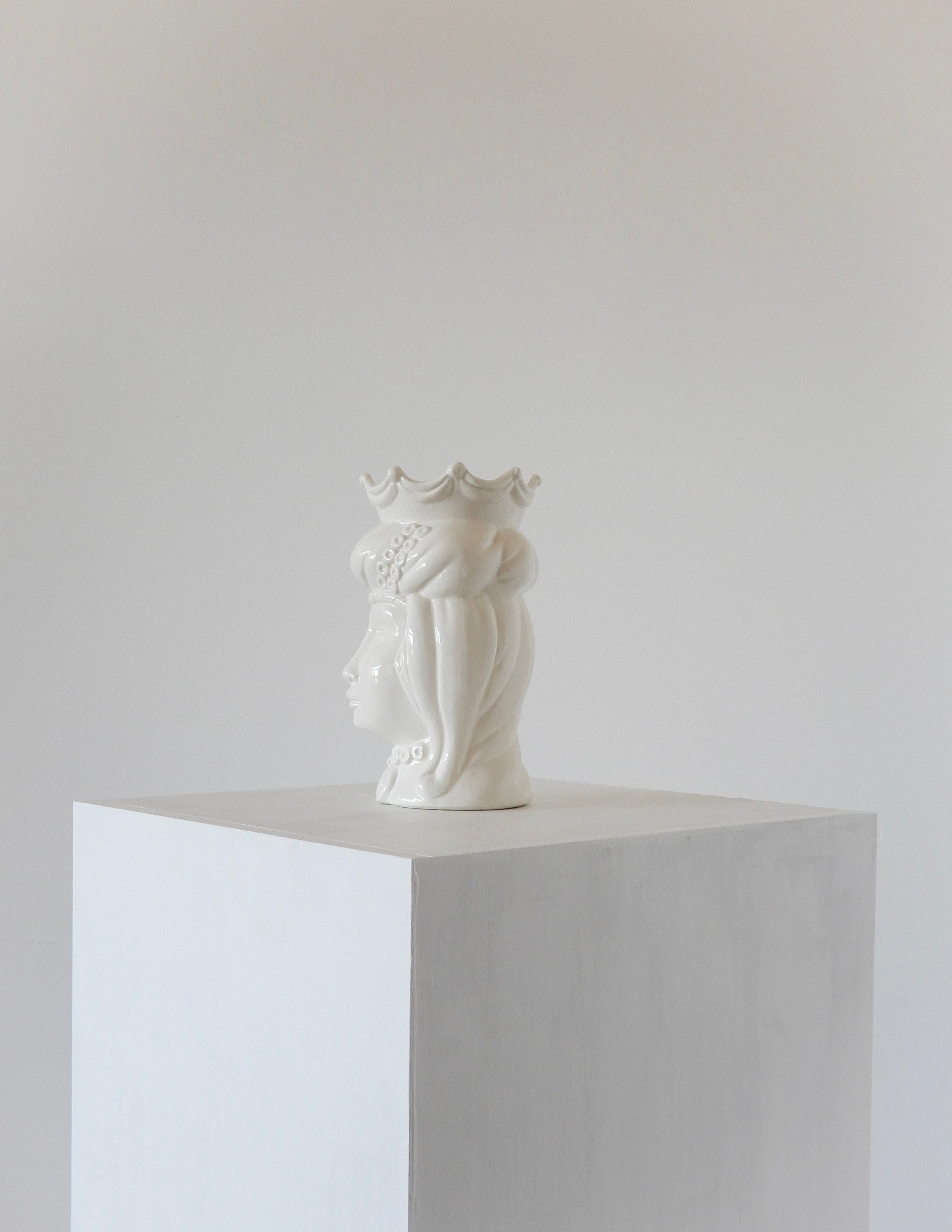 Testa Di Moro White (Small)